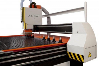 REDÜKTÖRLÜ STEPLİ 10 TAKIM VAKUMLU CNC ROUTER